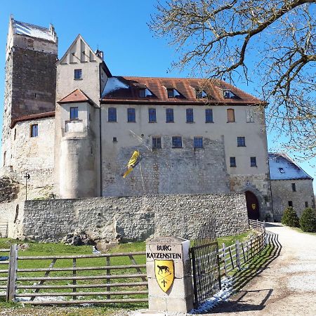 Burg Katzenstein Hotel Exterior photo