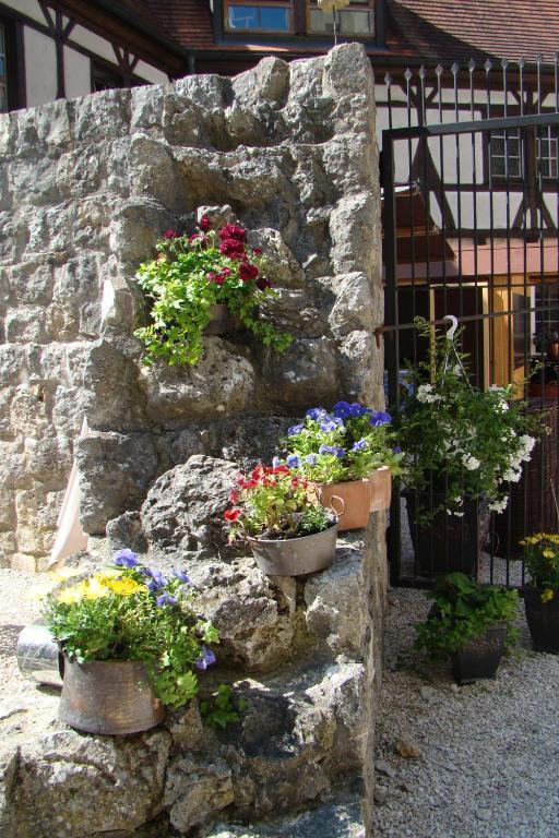 Burg Katzenstein Hotel Exterior photo